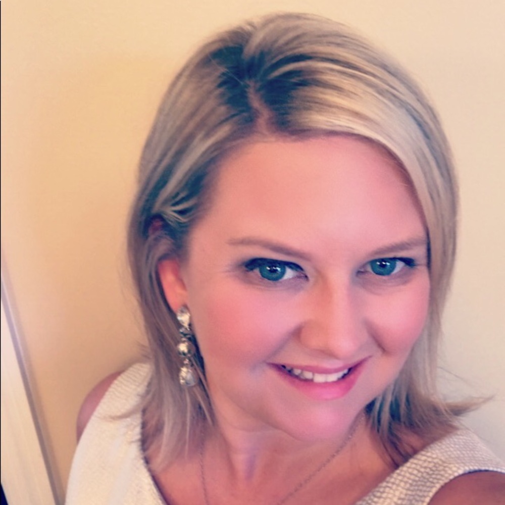 Meet your Posher, Casey